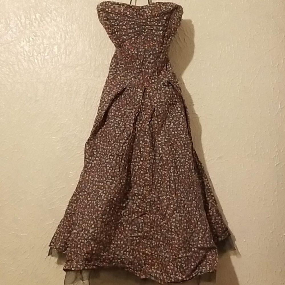 Dress - Picture 4 of 4